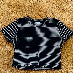 Striped Abound cropped tee